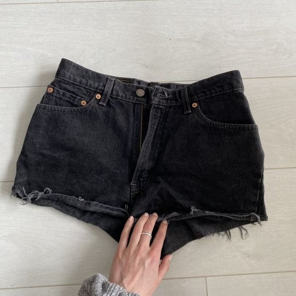 Black Levi Shorts - Picture 3 of 4